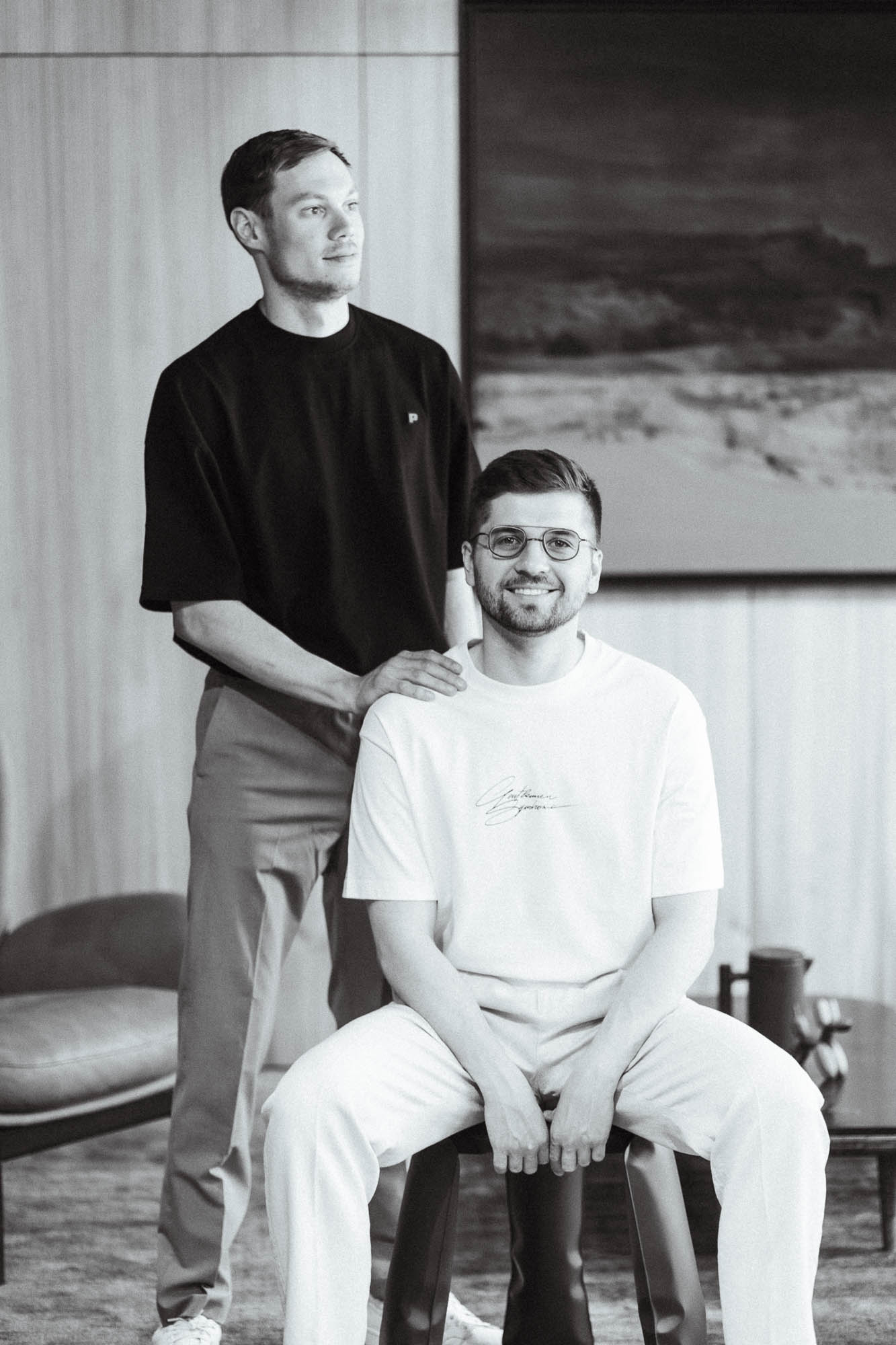 Za kulisami sesji z Mikołajem i Grzegorzem — duet Moosh od wnętrz i emocji 6 fotografia wnętrz poznań